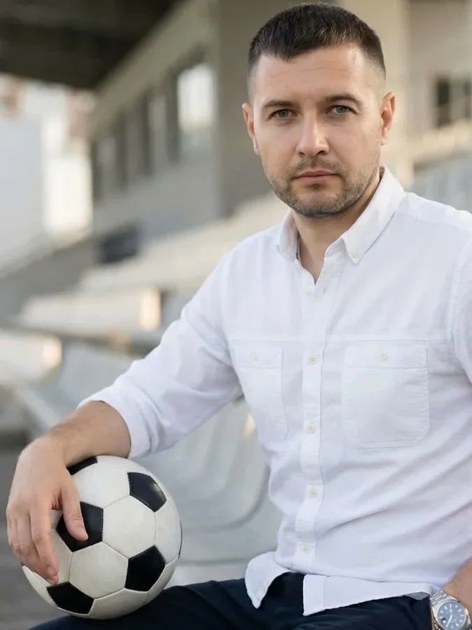 Piotr Bąk - założyciel ProgramyDlaKlubow.pl