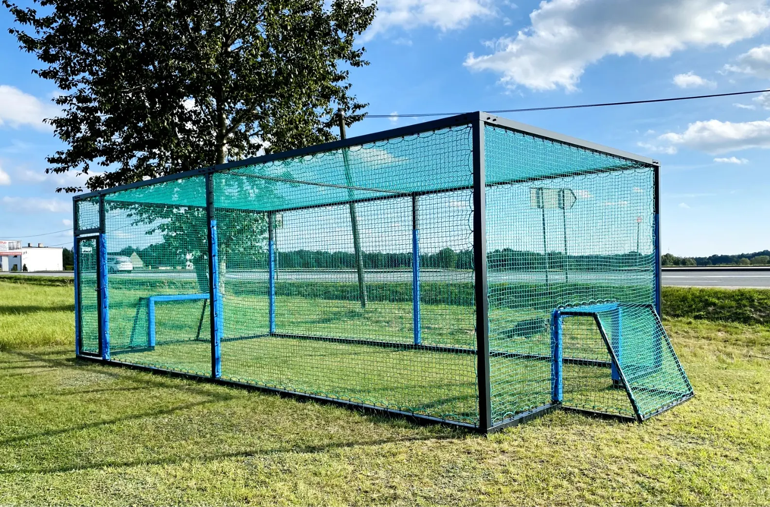 Football Box 9x4,5m - zamknięte mini boisko piłkarskie